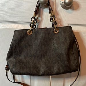 Cynthia Logo medium satchel